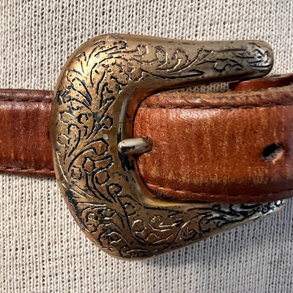 Vintage Fossil Women’s Flower Concho Brown Leather Belt Western Studded 34’lengt - Picture 9 of 13